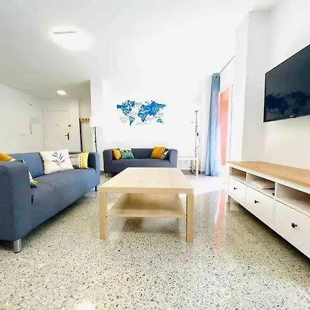 Spacious & Bright Flat Near The فالنسيا